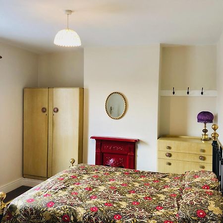 Llangollen Townhouse 4 Bedroom Exterior photo
