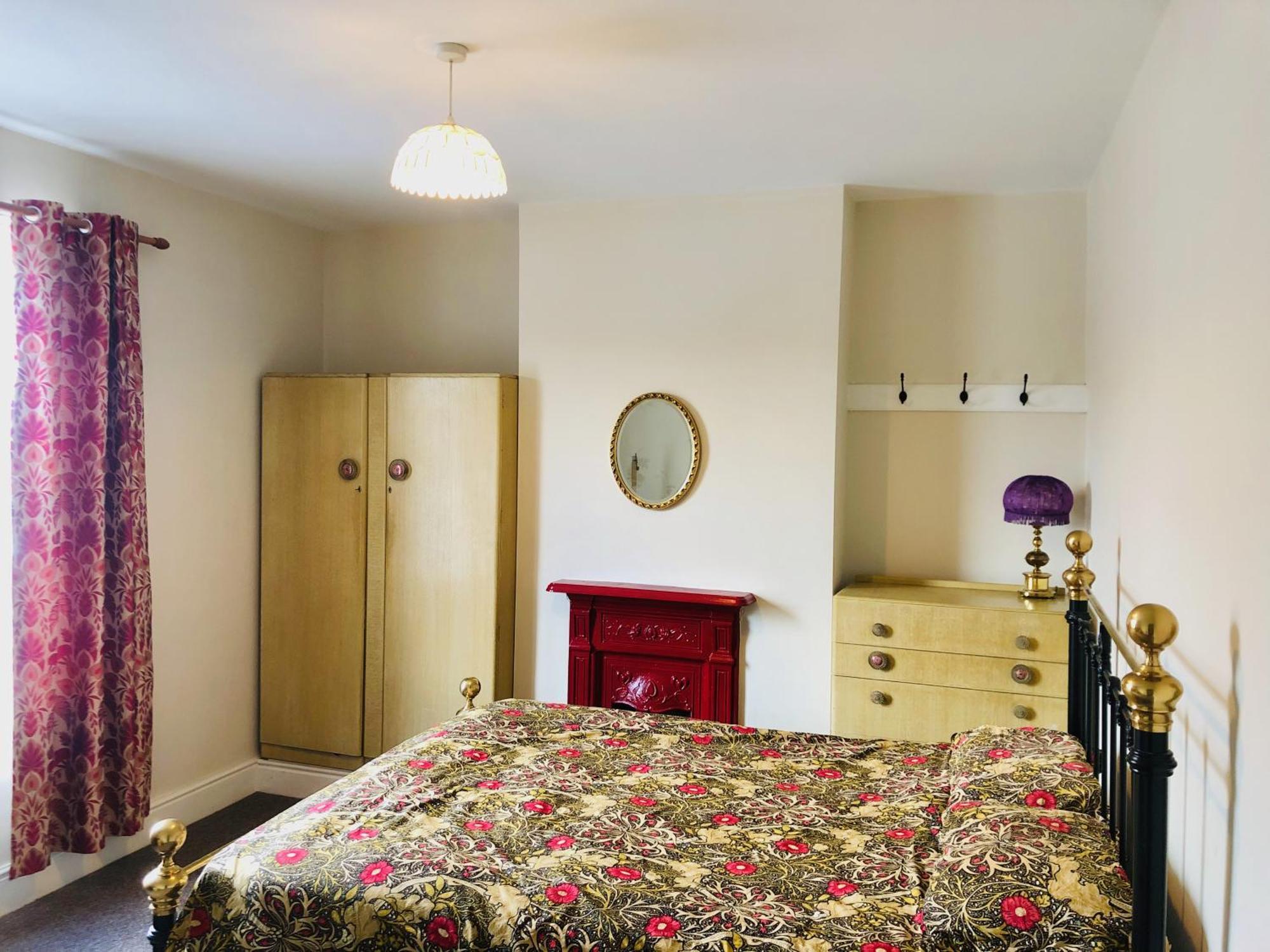 Llangollen Townhouse 4 Bedroom Exterior photo