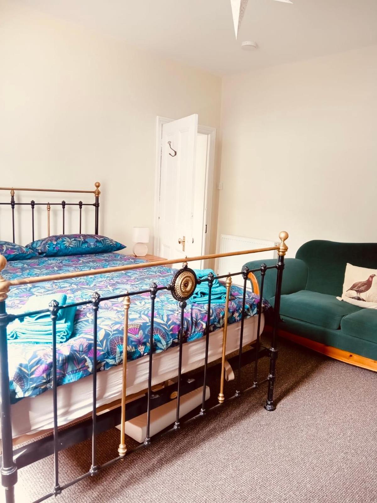 Llangollen Townhouse 4 Bedroom Exterior photo